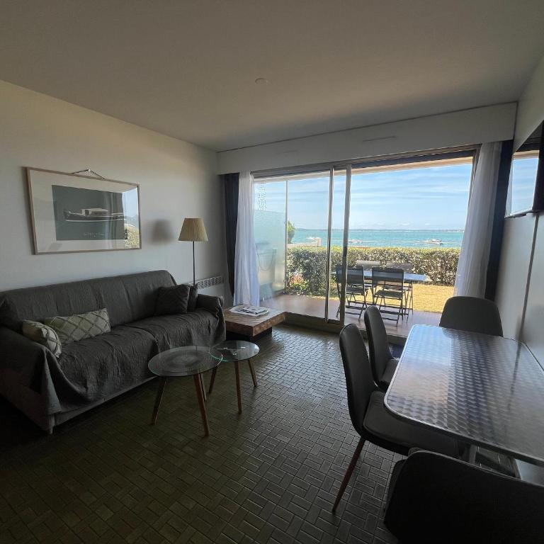 Appartement T2 RDC avec Jardinet et Accès Direct Plage, Parking Sécurisé, Proche Commerces - FR-1-374-2 - Apartment (4 Adults) - 17