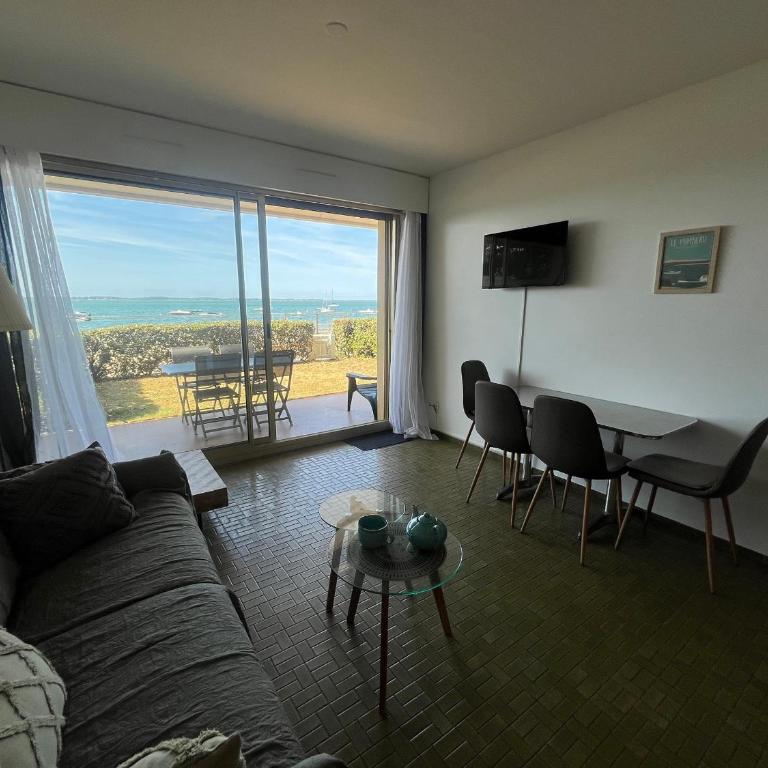 Appartement T2 RDC avec Jardinet et Accès Direct Plage, Parking Sécurisé, Proche Commerces - FR-1-374-2 - Apartment (4 Adults) - 19