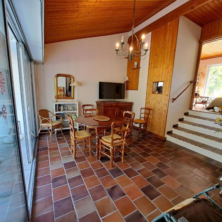 Charmante maison 6 pers. accès forêt, 600m plage, animaux admis - FR-1-323-582 - Maison de Vacances - 12