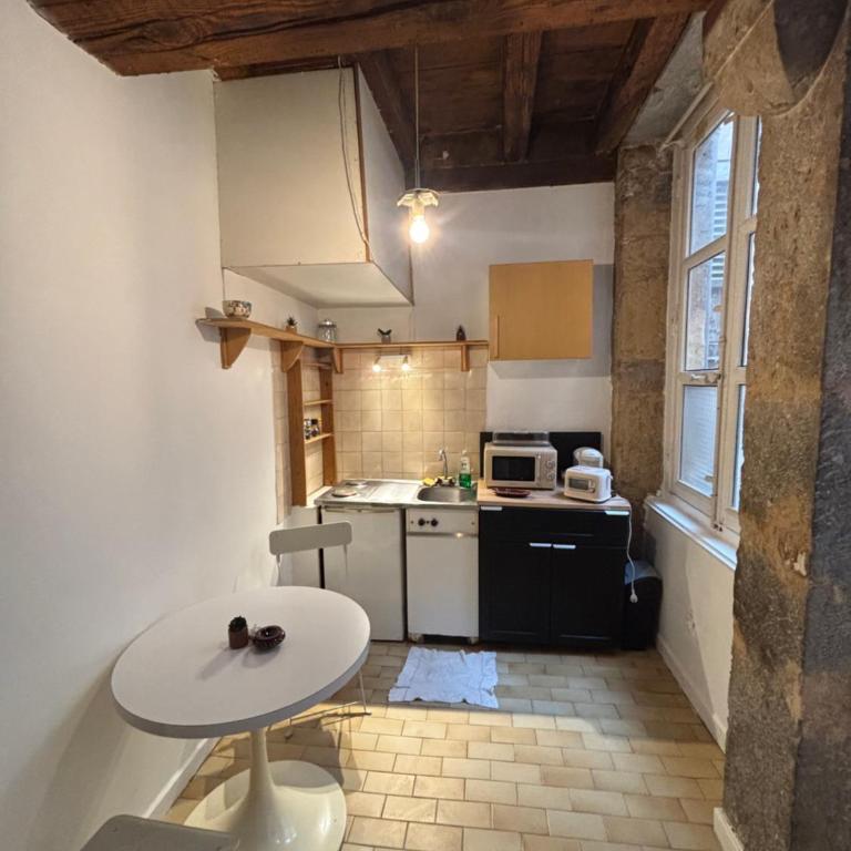 Cosy home lyon1 - One-Bedroom Apartment - 2