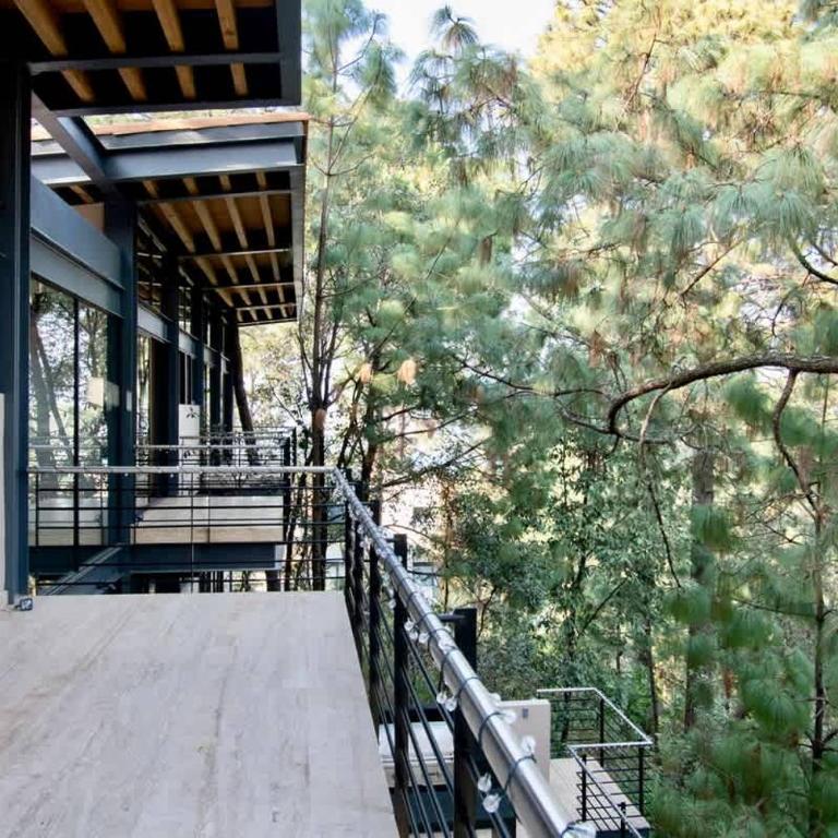 Architectural glass masterpiece villa in Avandaro Forest - Villa - 24