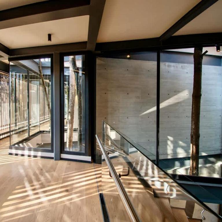 Architectural glass masterpiece villa in Avandaro Forest - Villa - 31