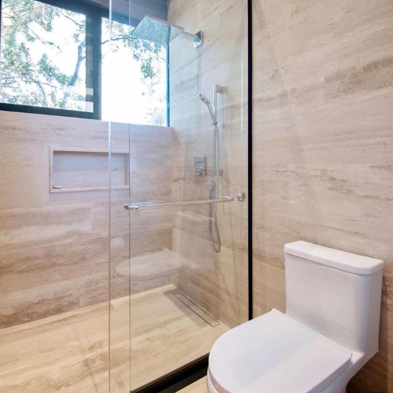 Architectural glass masterpiece villa in Avandaro Forest - Villa - 47