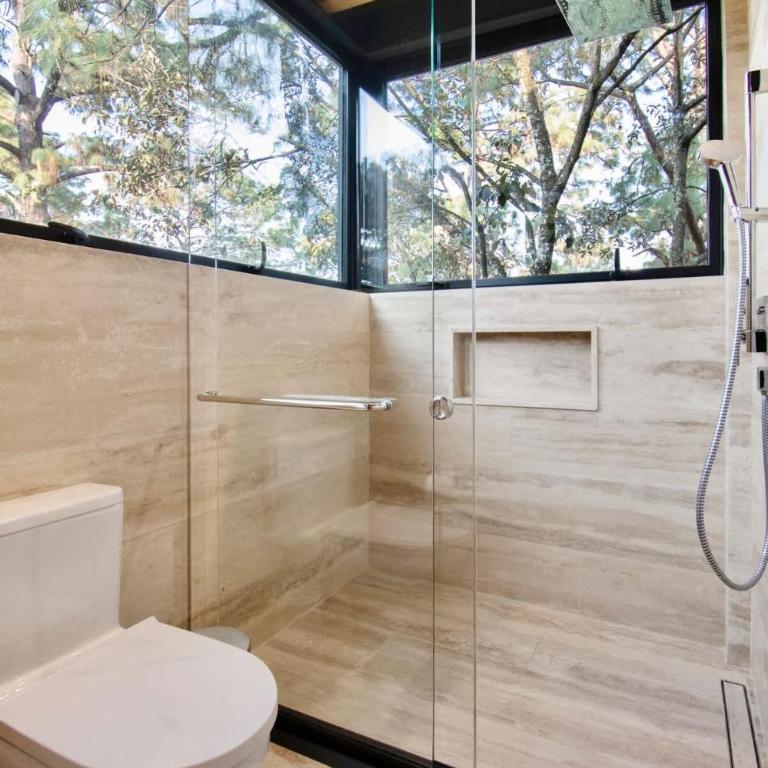 Architectural glass masterpiece villa in Avandaro Forest - Villa - 59