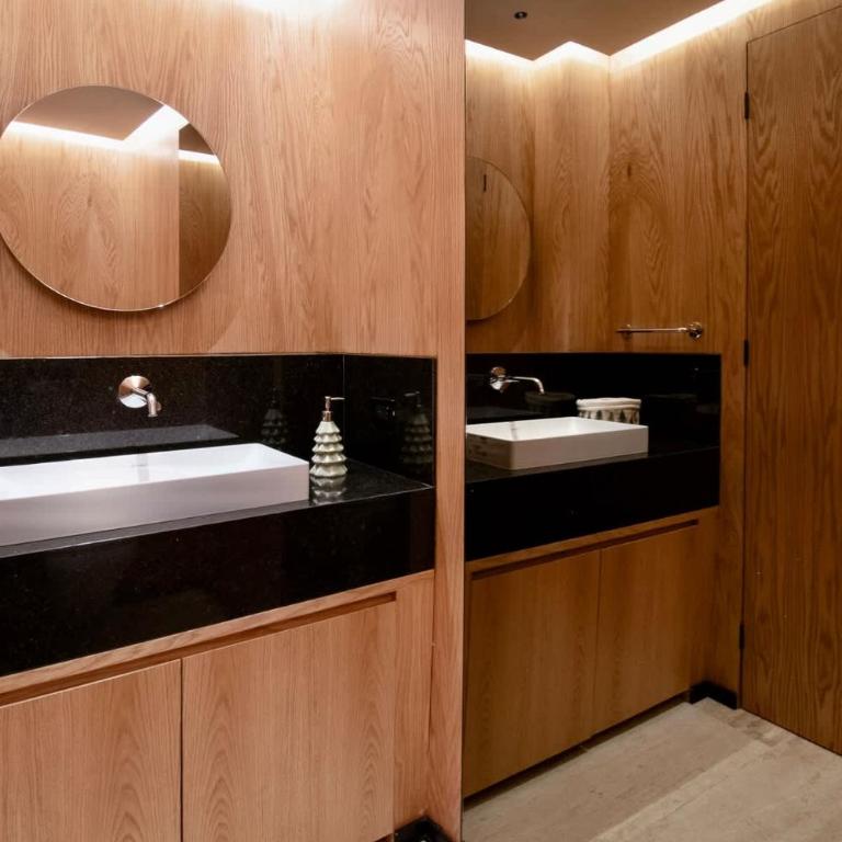 Architectural glass masterpiece villa in Avandaro Forest - Villa - 96