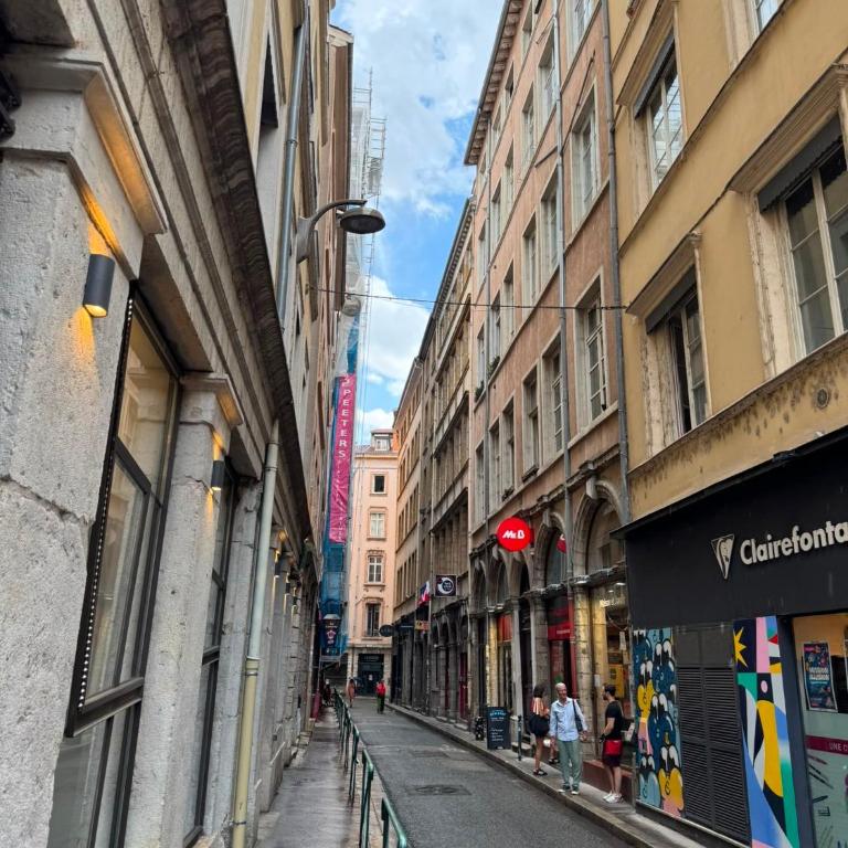 Cosy home lyon1 - One-Bedroom Apartment - 11