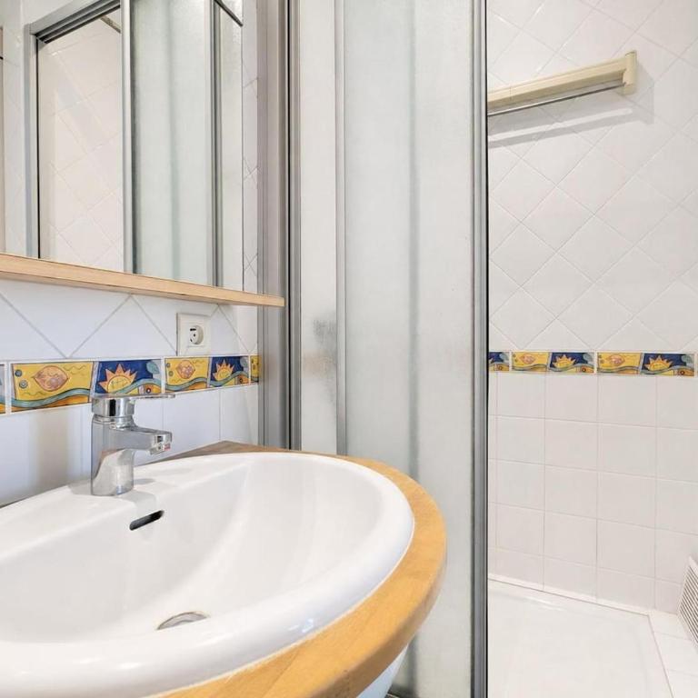 Studio paisible sur cour à Grenelle - 2 pers - Apartment mit 1 Schlafzimmer - 9