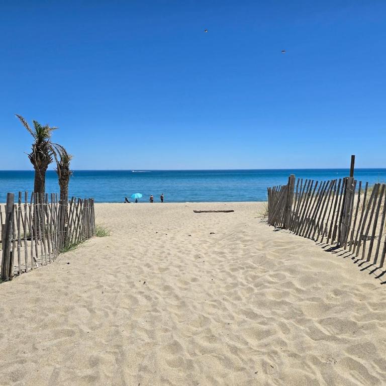 Cosy T2, Vue Mer, Plage - Clim, WIFI & Parking - Appartement 1 Chambre - Vue sur Mer - 16
