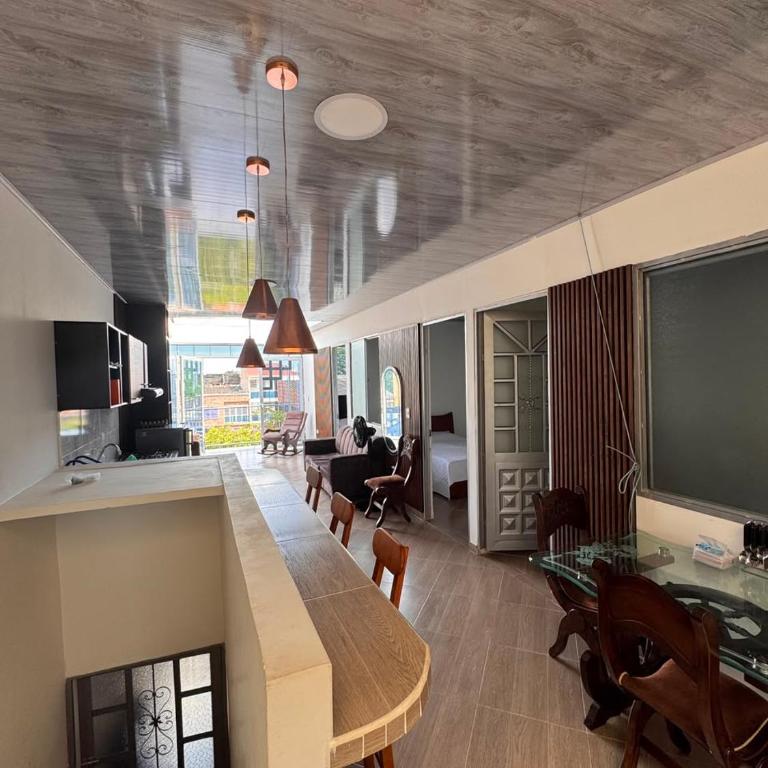 ApartGo Topacio Ideal para Familias - Three-Bedroom Apartment - 1