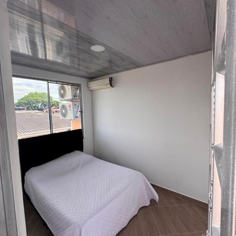 ApartGo Topacio Ideal para Familias - Three-Bedroom Apartment - 5