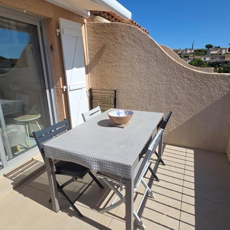 Appartement 3 pièces avec vue mer dans résidence avec piscine proche plage Sainte-Maxime - FR-1-780-55 - Apartment - 22