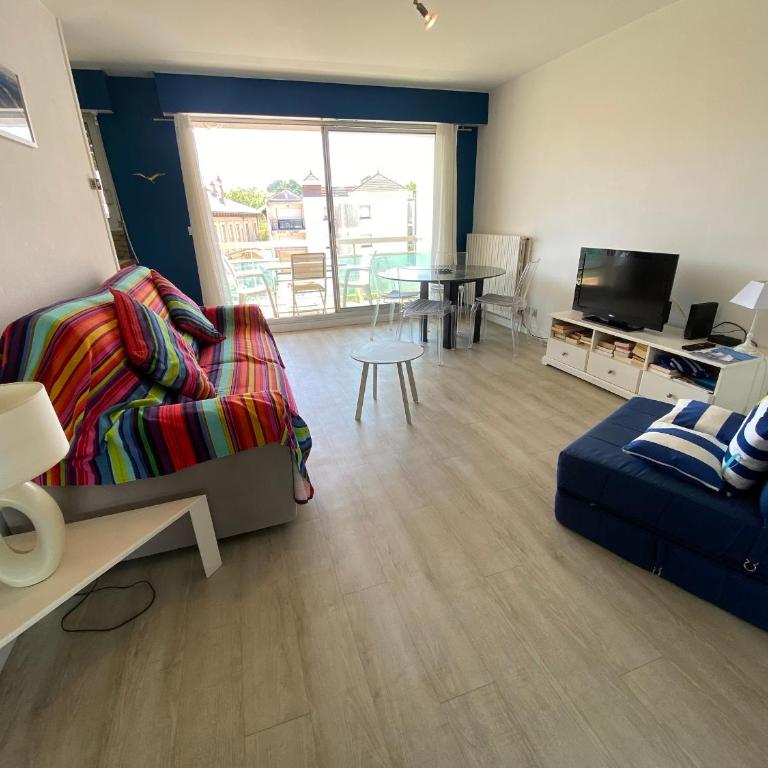 Studio en Centre-Ville d'Arcachon avec Balcon, Parking Privé et Wi-Fi, à 300m de la Plage - FR-1-374-28 - Studio - 5