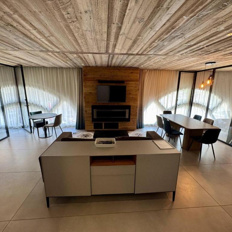Bright 3 Bed Apartment - Arc 1950 - Auberge Jerome - Appartement - 3