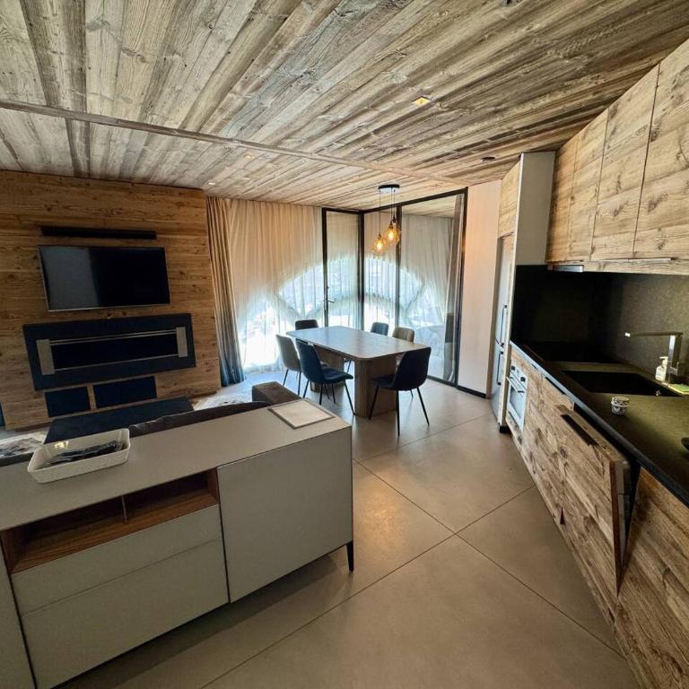 Bright 3 Bed Apartment - Arc 1950 - Auberge Jerome - Appartement - 4