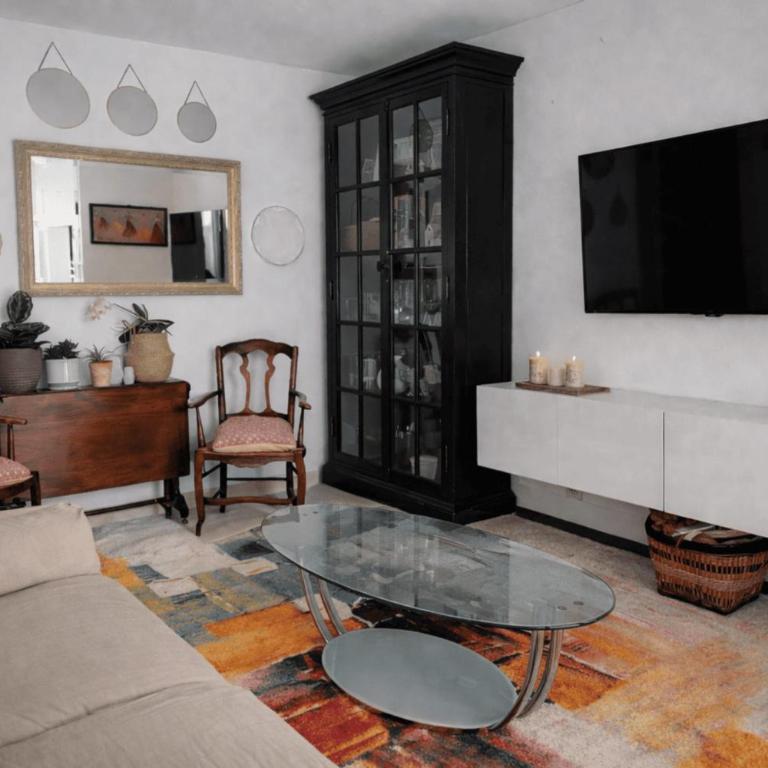 Apartment with Jacuzzi and Courtyard in Andernos - Vacation Home - 2
