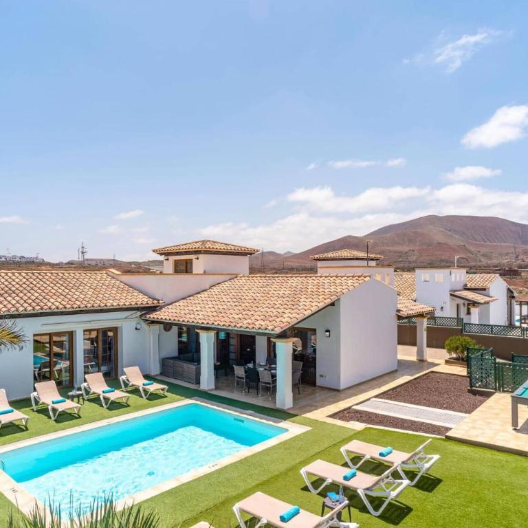 Villa Sherry II by Villa Plus - Villa - 6