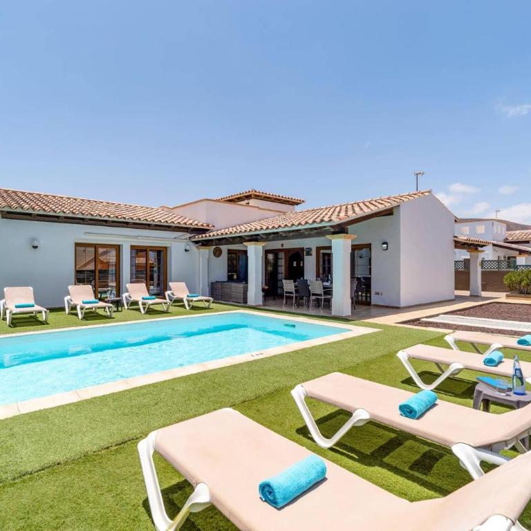 Villa Sherry II by Villa Plus - Villa - 12