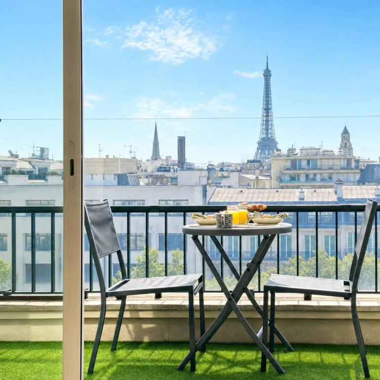 Champs-Elysees studio with balcony & AC - Studio - 7