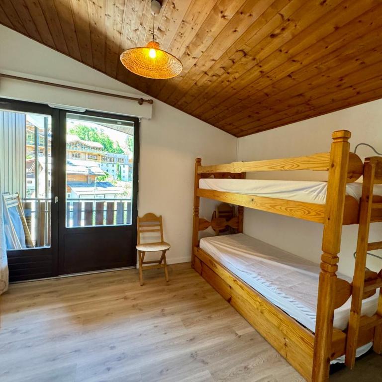 Duplex 2 chambres au centre du village, proche pistes de ski, parking inclus, La Clusaz - FR-1-437-40 - Appartement (6 Adultes) - 12
