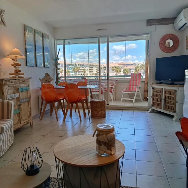Port Frejus vue port, grand T2, 47m2, clim, piscine - Appartamento con 1 Camera da Letto, Vista Mare e Terrazza - 4
