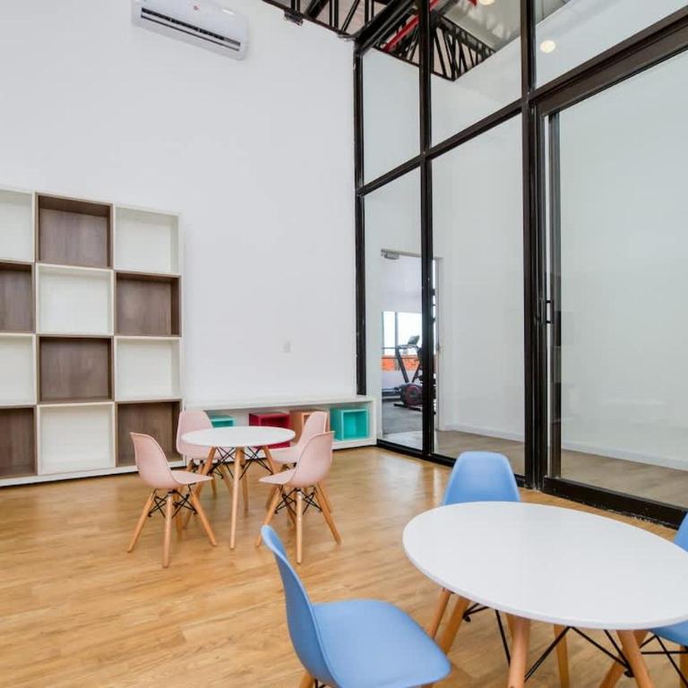 Corporate Studio Desk Gym & Full Kitchen - Estudio - 23