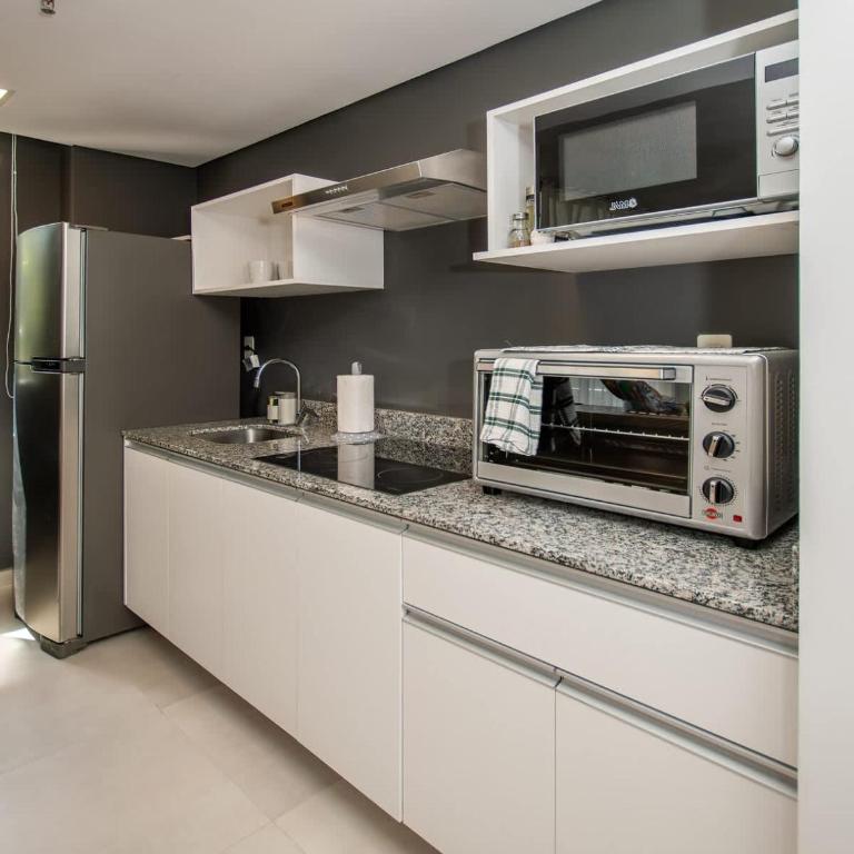 Corporate Oasis Balcony Workspace & Pool - Apartamento - 16