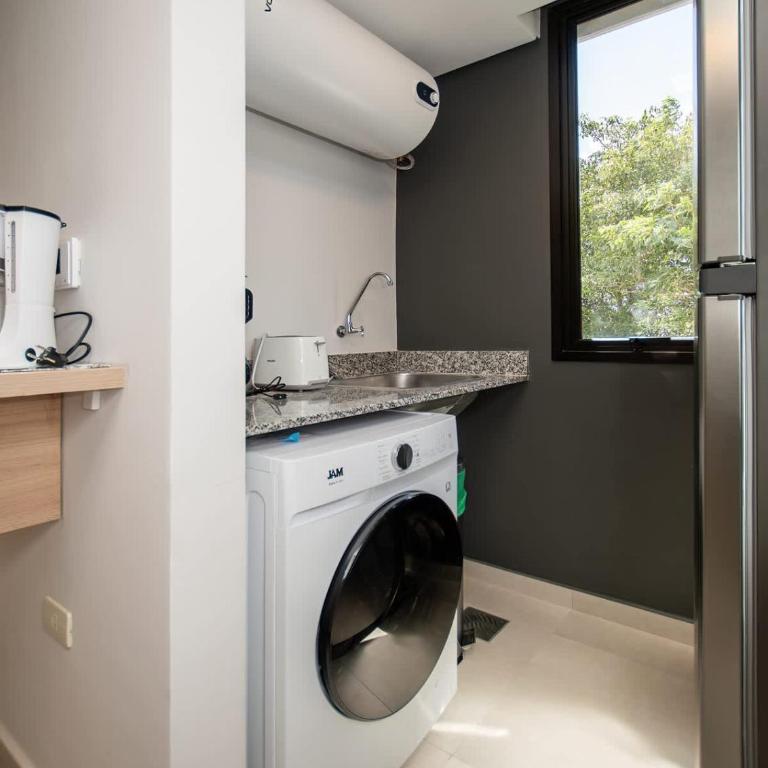 Corporate Oasis Balcony Workspace & Pool - Apartamento - 18