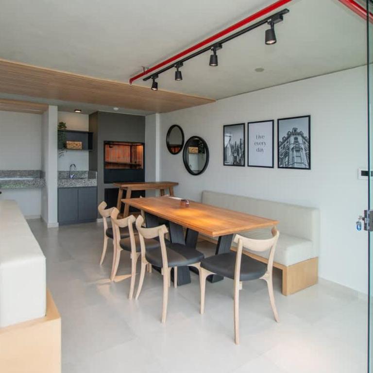Corporate Oasis Balcony Workspace & Pool - Apartamento - 35