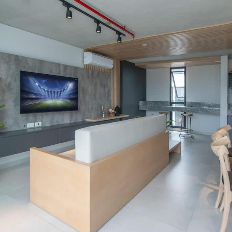 Business Apt Workspace Pool & Gym Near Malls - Apartamento - 31