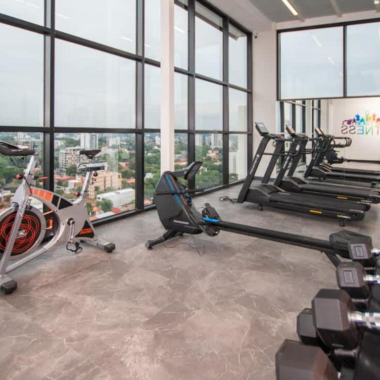 Chic & Modern 1BR Near Top Malls Pool & Gym - Apartment - 10