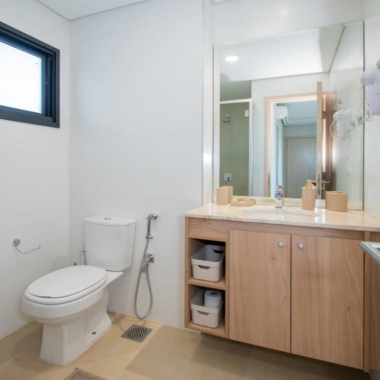 Chic & Modern 1BR Near Top Malls Pool & Gym - Apartment - 22