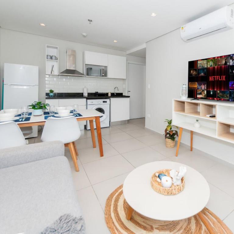 Comfortable 1BR with Pool & Gym Access - Apartment - 2