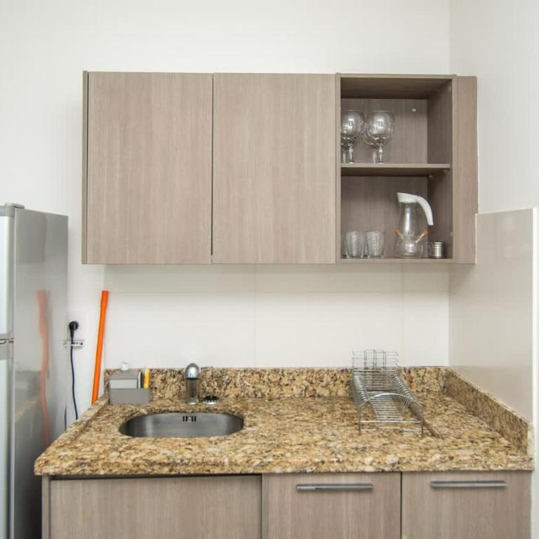 Fully Equipped Apt Pool & Workspace City Views - Apartamento - 19