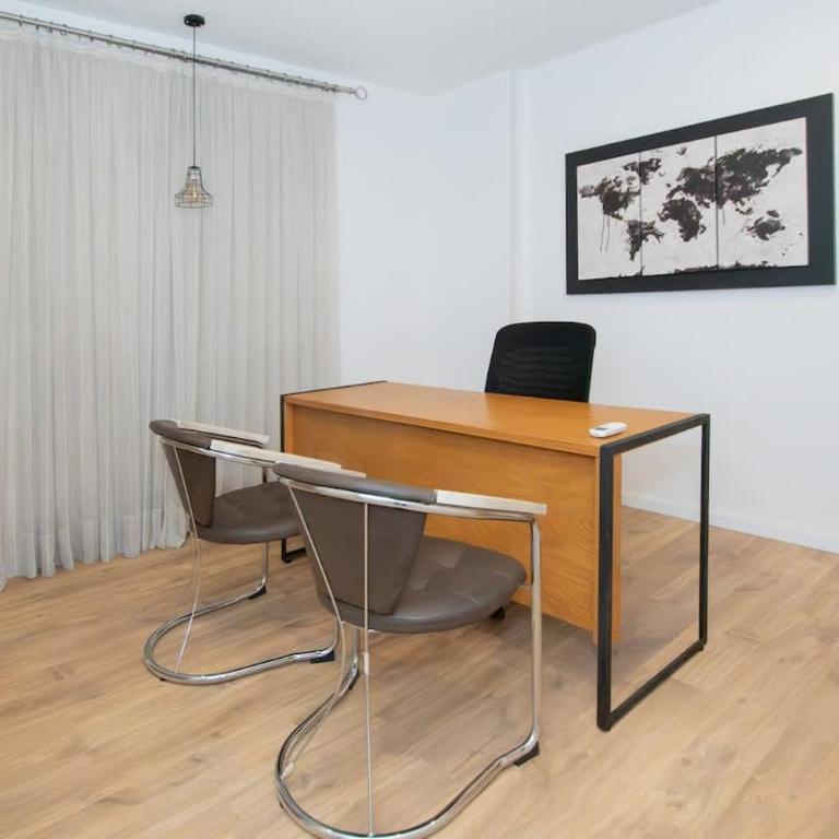 Spacious Haven Workspace & Pool Walk to Malls - Apartamento - 5