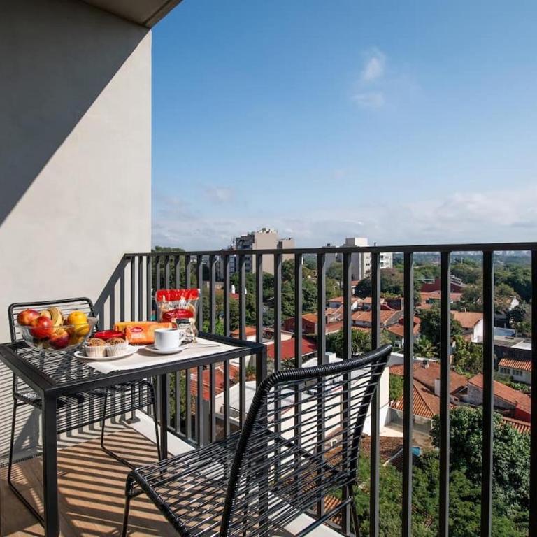 Spacious Living Pool & Workspace Near Shopping - Apartamento - 5