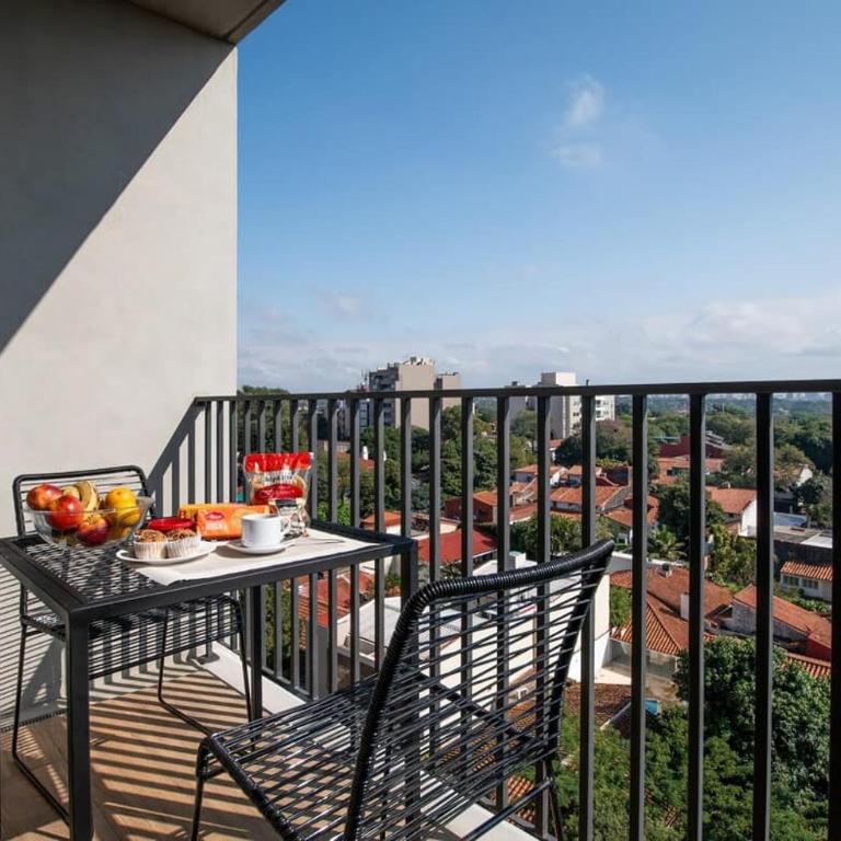 Spacious Living Pool & Workspace Near Shopping - Apartamento - 15