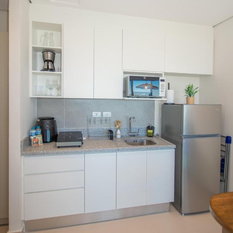 City View Studio near Malls Pool Gym & BBQ - Studio - 12