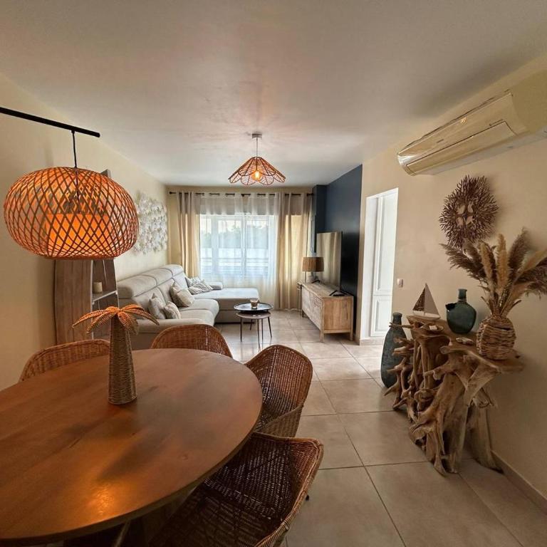Desbo - Two-Bedroom Townhouse - 5
