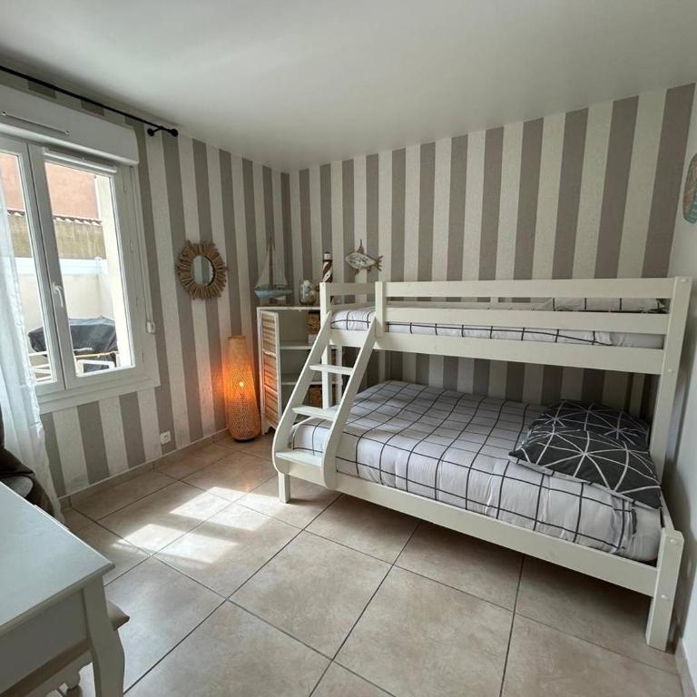 Desbo - Two-Bedroom Townhouse - 13