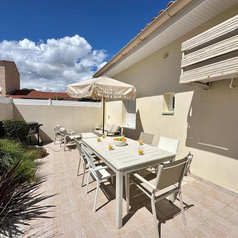 Desbo - Two-Bedroom Townhouse - 18