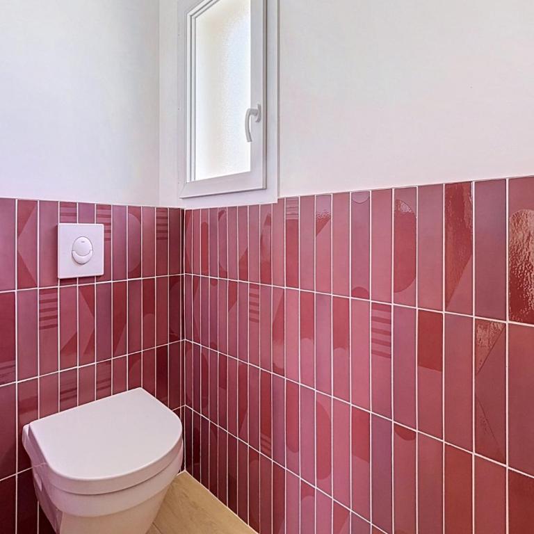 Villa Neuve Jacuzzi - Proche Mer - Famille & Calme - Villa 3 Chambres - 3