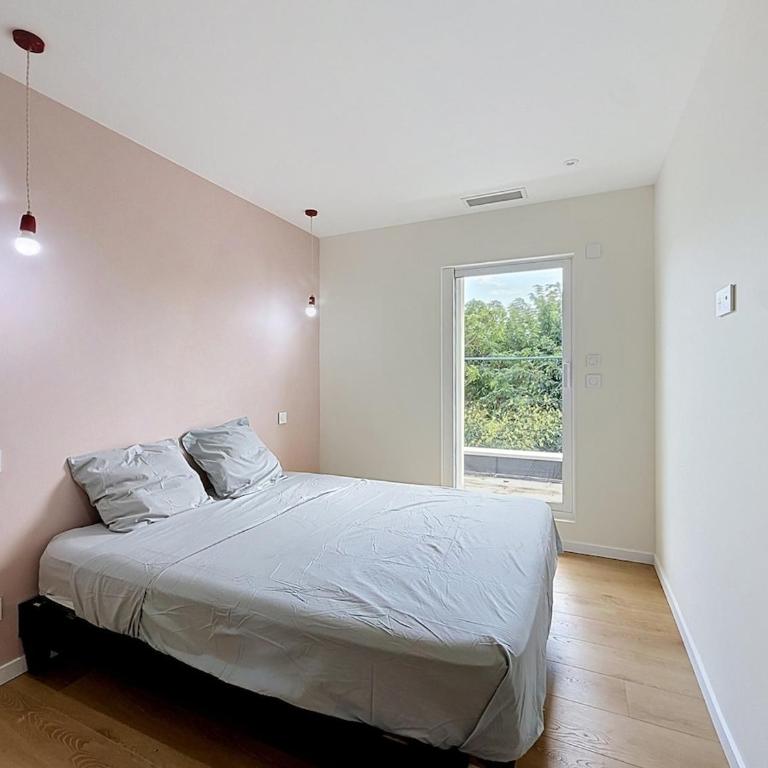 Villa Neuve Jacuzzi - Proche Mer - Famille & Calme - Villa 3 Chambres - 5