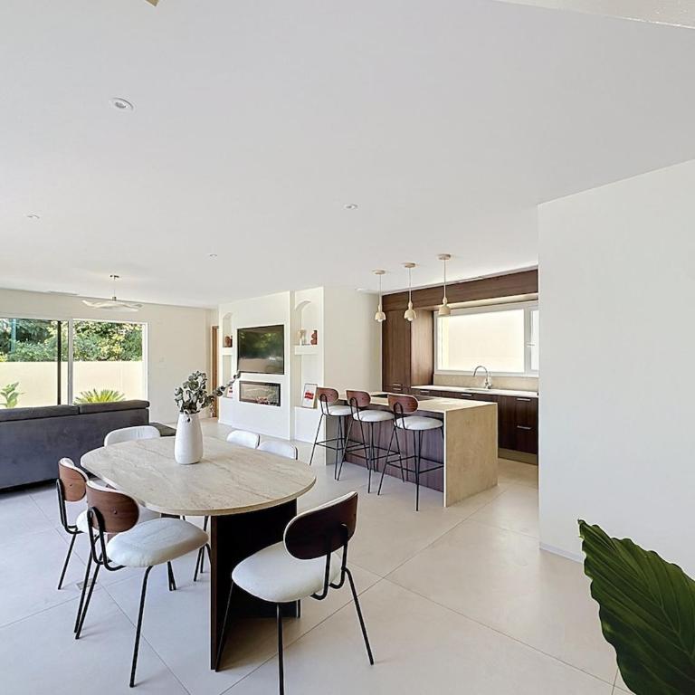 Villa Neuve Jacuzzi - Proche Mer - Famille & Calme - Villa 3 Chambres - 7