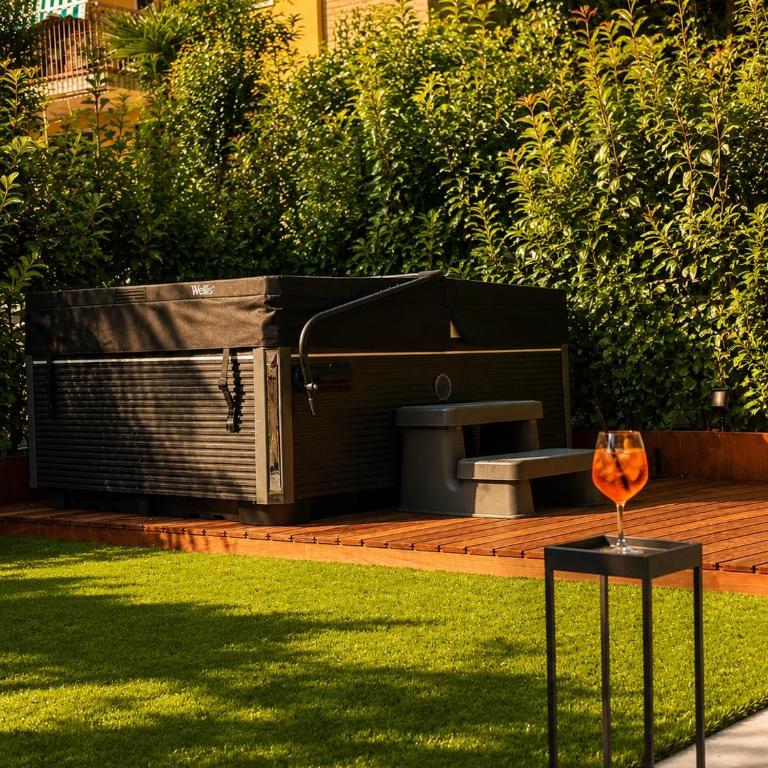SalvatoreHomes - Casa Sabina - Ultra Luxury Retreat in the Heart of Bardolino with Private Jacuzzi & Infinity Pool Access - Premium Apartment mit 1 Schlafzimmer - 23