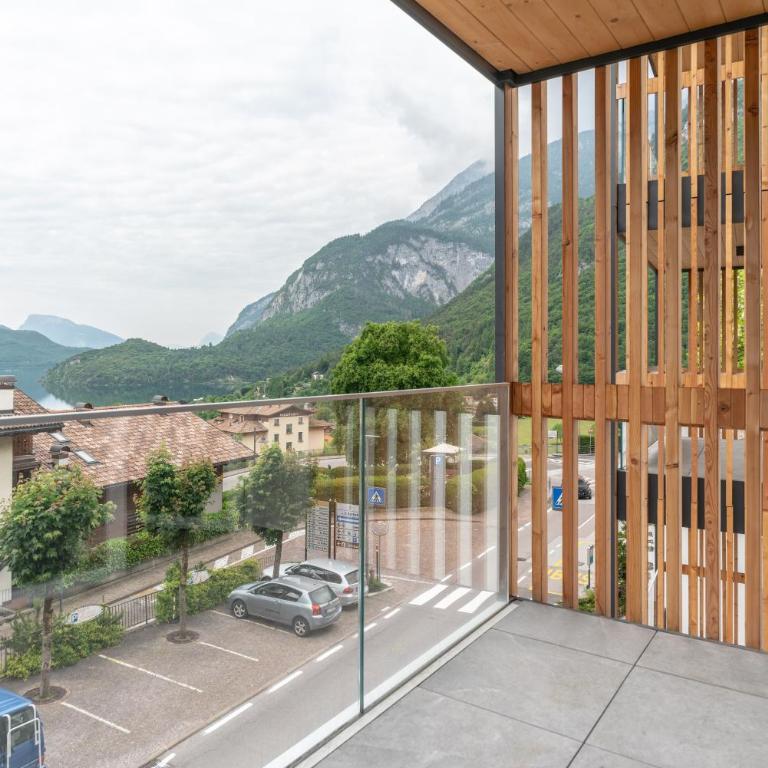 Altavista Aura - Appartamento con 2 Camere da Letto e Vista Lago - 14