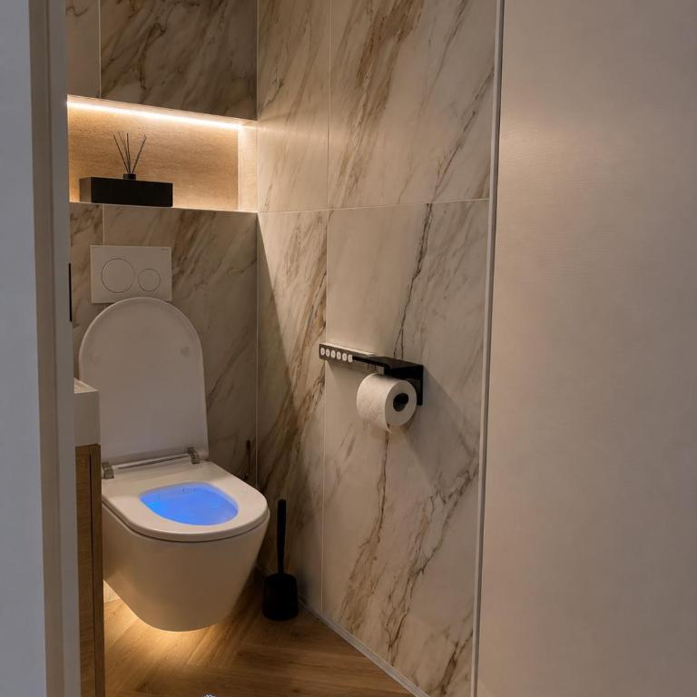 SalvatoreHomes - Casa Sabina - Ultra Luxury Retreat in the Heart of Bardolino with Private Jacuzzi & Infinity Pool Access - Premium Apartment mit 1 Schlafzimmer - 11