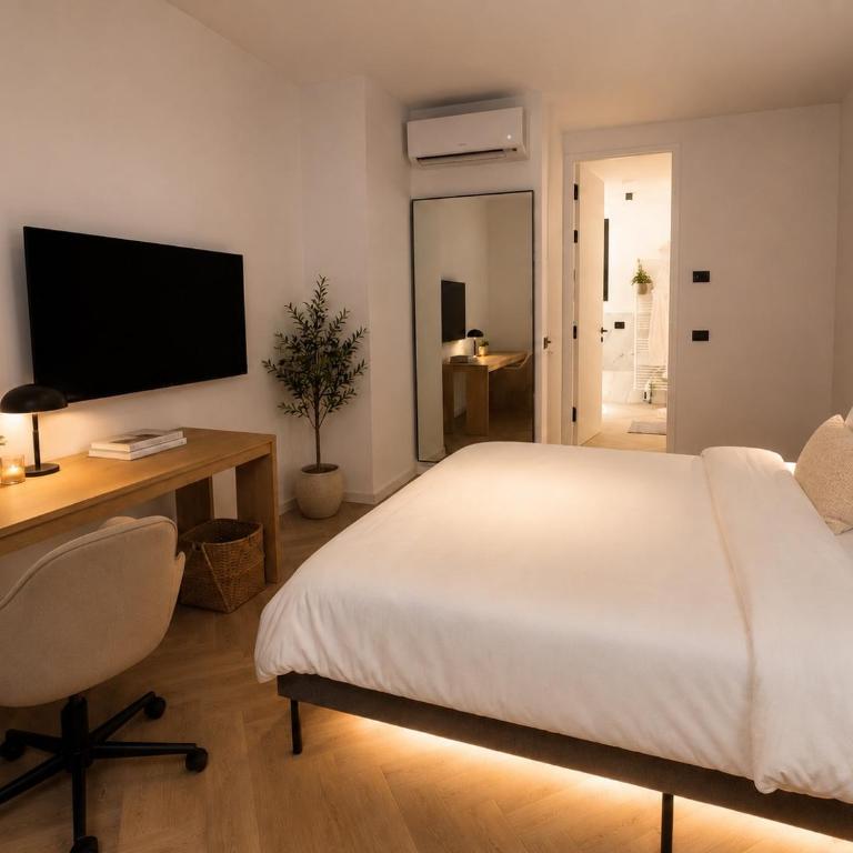 SalvatoreHomes - Casa Sabina - Ultra Luxury Retreat in the Heart of Bardolino with Private Jacuzzi & Infinity Pool Access - Premium Apartment mit 1 Schlafzimmer - 14