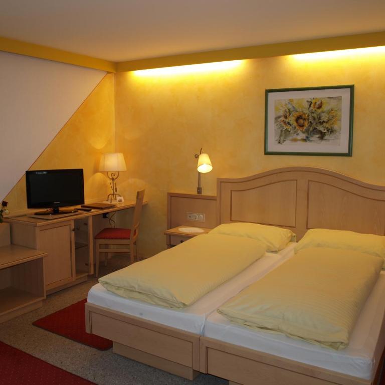 Hotel-Restaurant Burgblick - Superior Doppelzimmer - 2