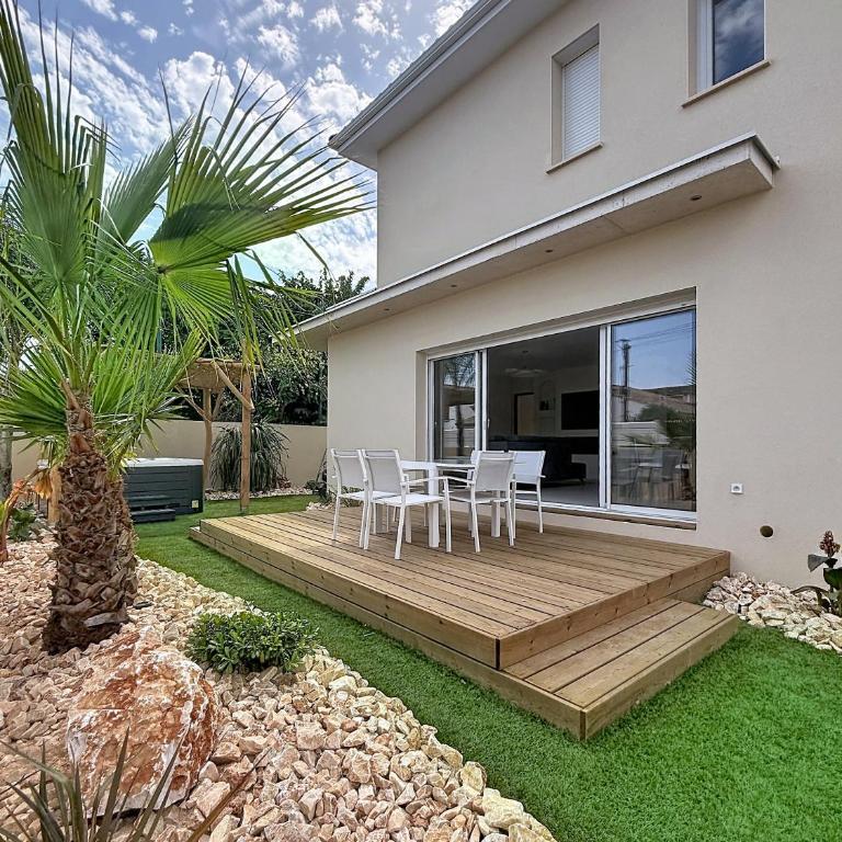 Villa Neuve Jacuzzi - Proche Mer - Famille & Calme - Villa 3 Chambres - 16