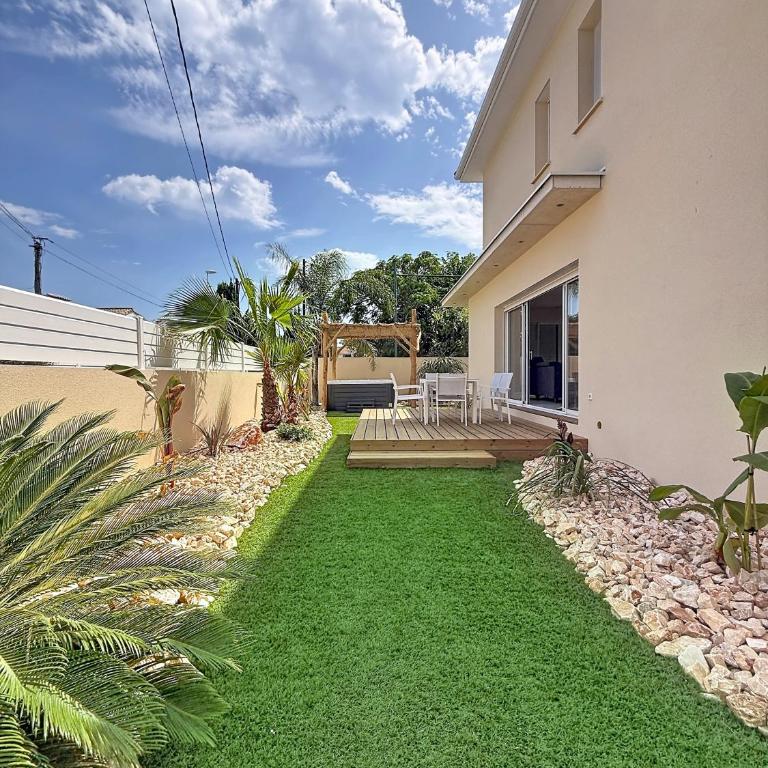 Villa Neuve Jacuzzi - Proche Mer - Famille & Calme - Villa 3 Chambres - 15